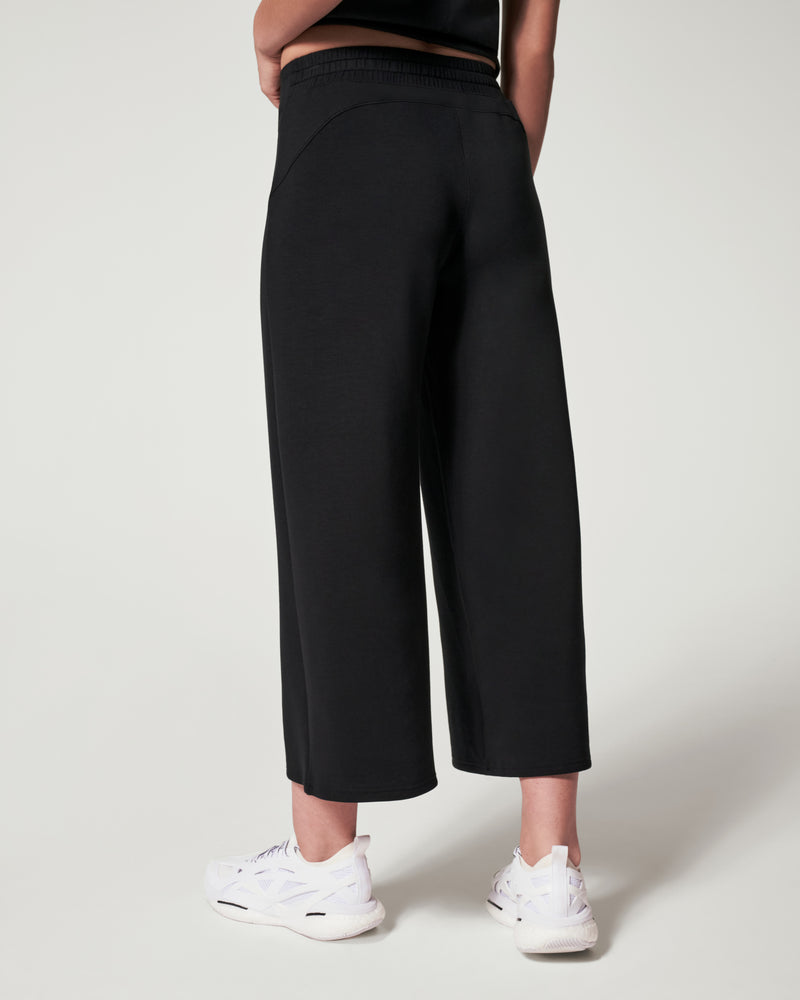 SPANX® AirEssentials Cropped Wide Leg Pant