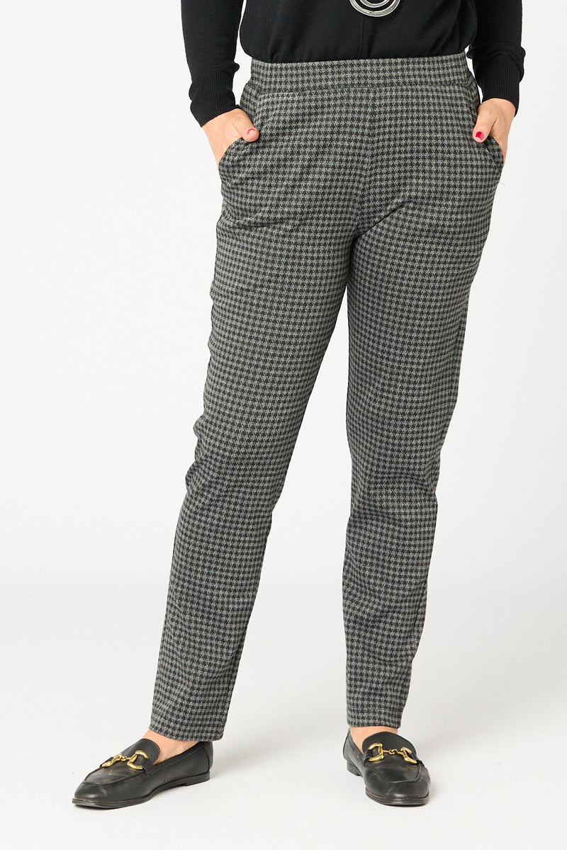 INVERNESS KNIT PANT WITH POCKETS