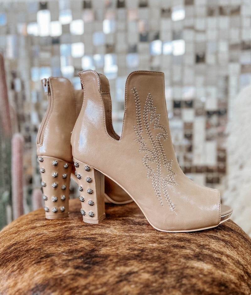 Stitch Pumps-Sand