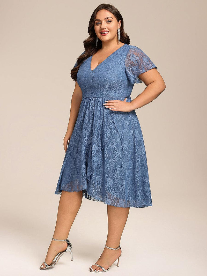 pretty PALOMA|Plus Size Short Sleeves V-Neck A-Line Lace Midi Wedding Guest Dress