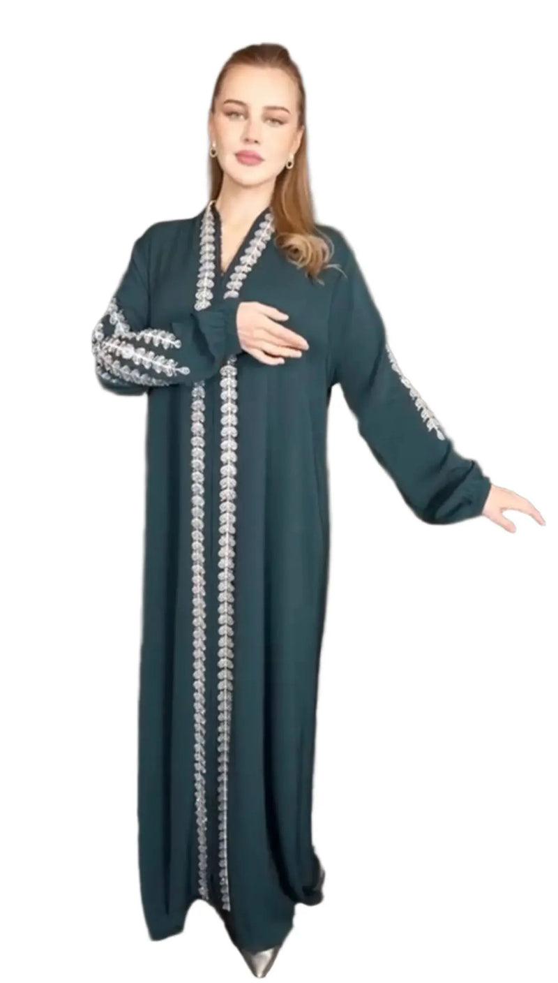 Yurio Fabric Plus-Size Abaya: Style and Comfort for Every Curve
