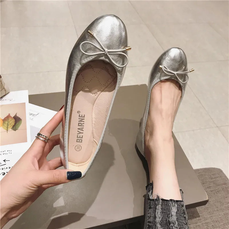 Flats for Women Casual Shoes Women Flats Soft Ladies Boat Shoes Slip-on Woman Ballet Flats Black Gold Grey Plus Size 42 YX1375