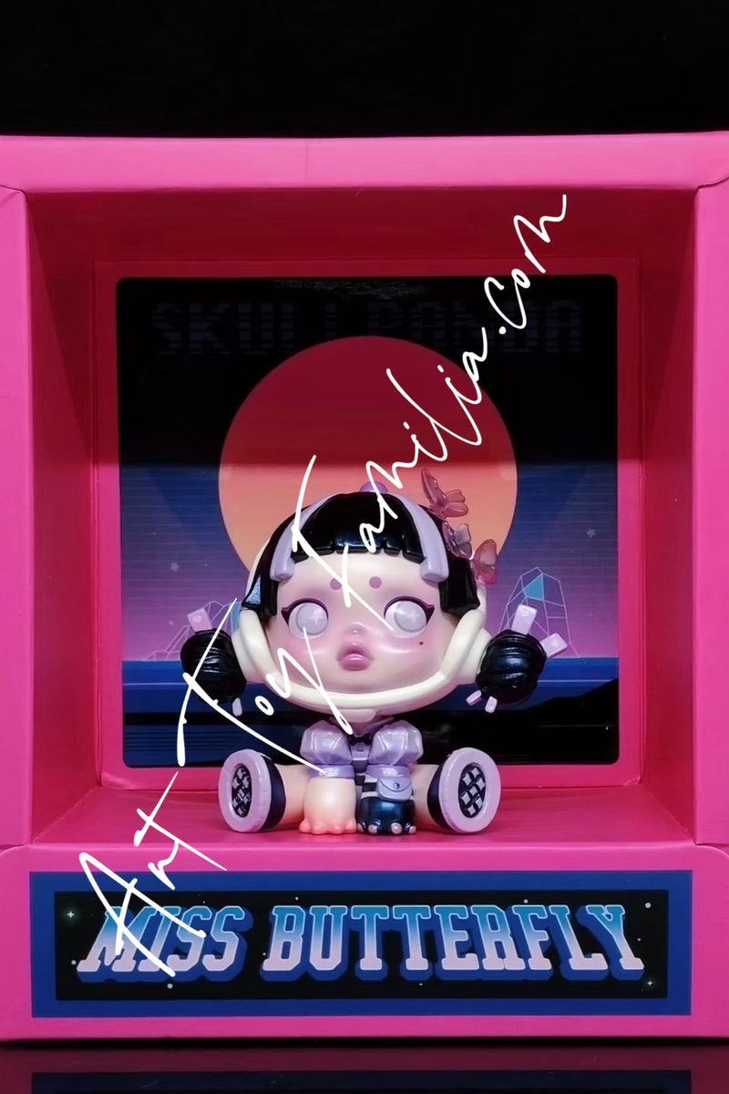 Skullpanda Miss Butterfly Figurine - 蝴蝶小姐