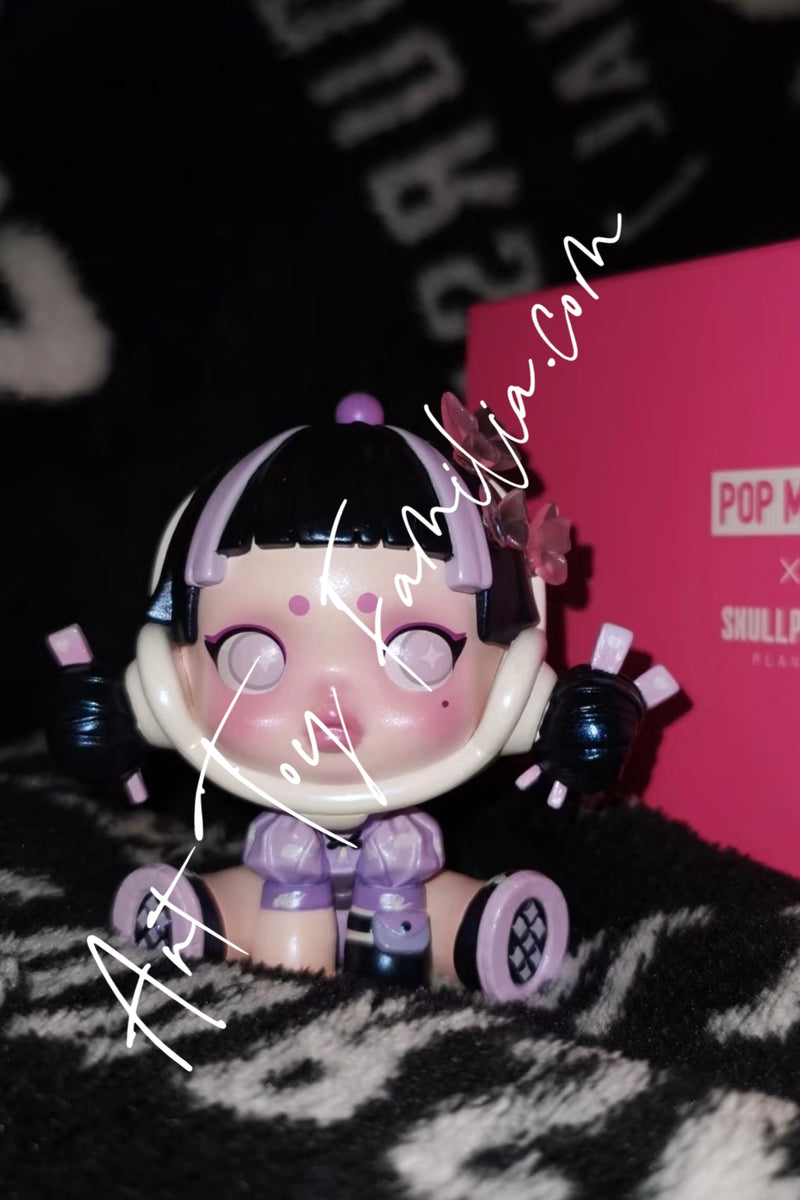 Skullpanda Miss Butterfly Figurine - 蝴蝶小姐