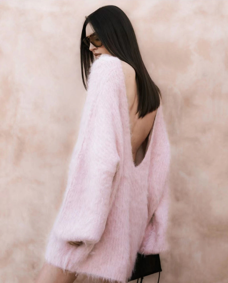 CurvesSense European and American V-shaped backless mid-length sweater for women in early autumn lazy style loose knitted sweater