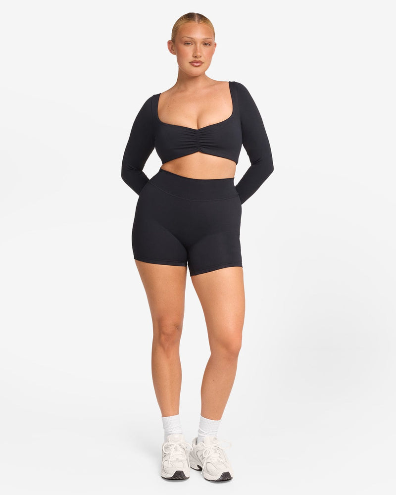 Form Invisible Scrunch Shorts 5
