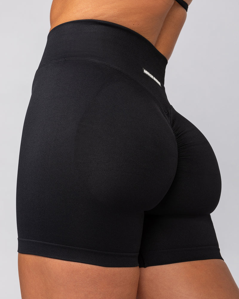 Sculpt Midway Shorts - Black