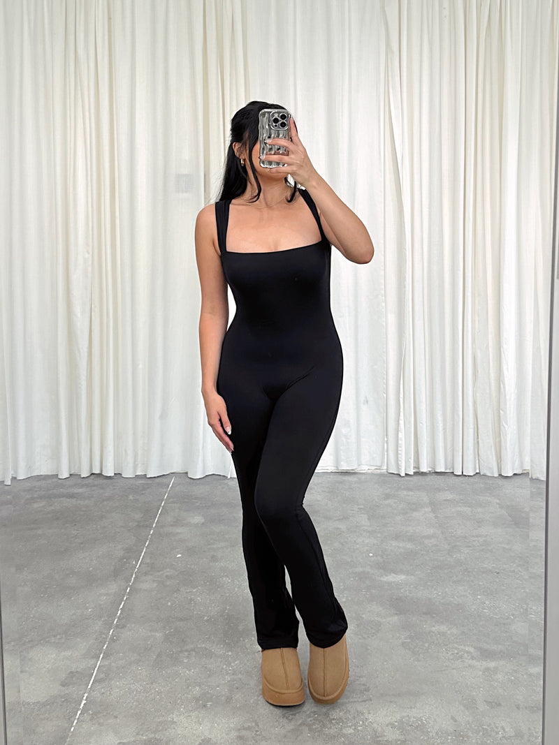 amelia jumpsuit (BLACK)