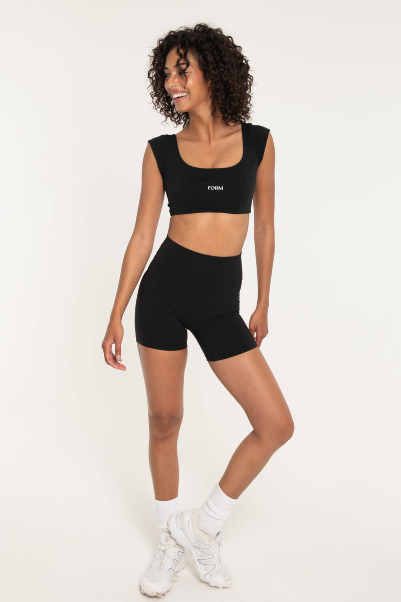 Core Shorts - Black
