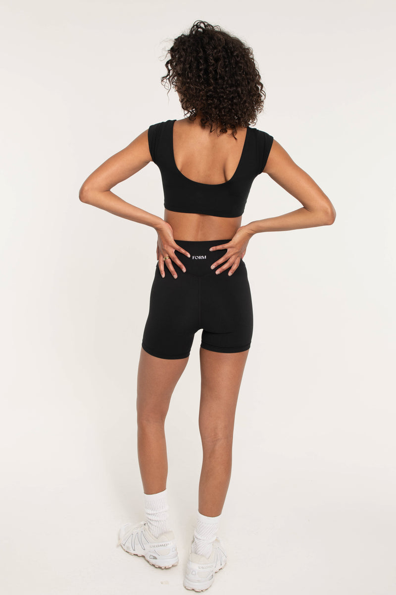 Core Shorts - Black