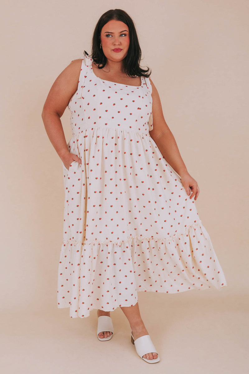 PLUS SIZE - Strawberry Kisses Dress