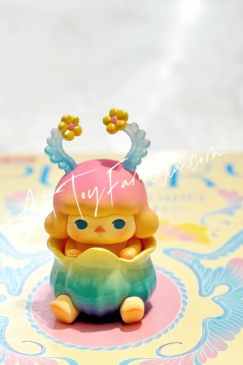 Pucky Full-Blown Flowers Figurine - 精灵繁花吊卡