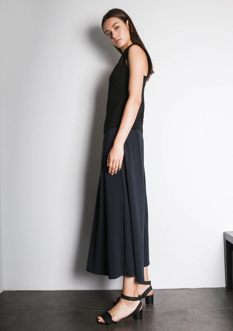 Kit cut-out back top in Black