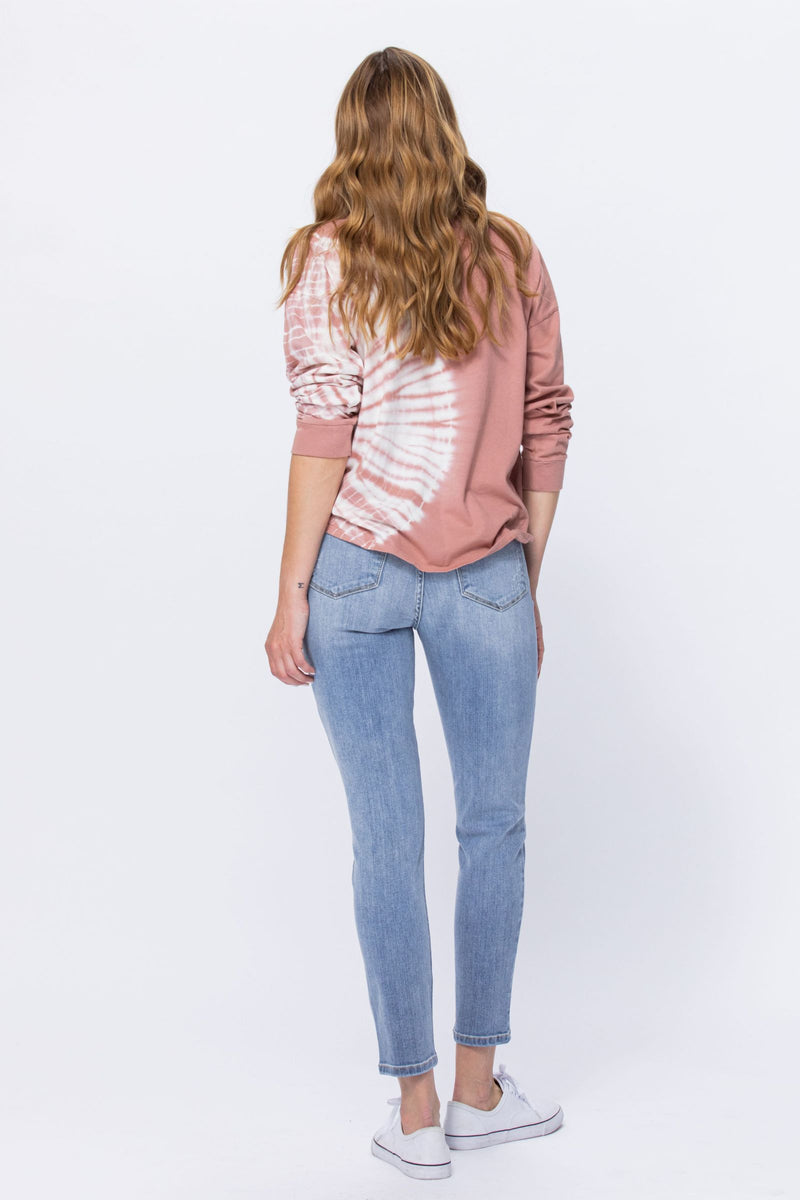Judy Blue High Waist Light Bleach Wash Relaxed Fit Denim Jeans 82336