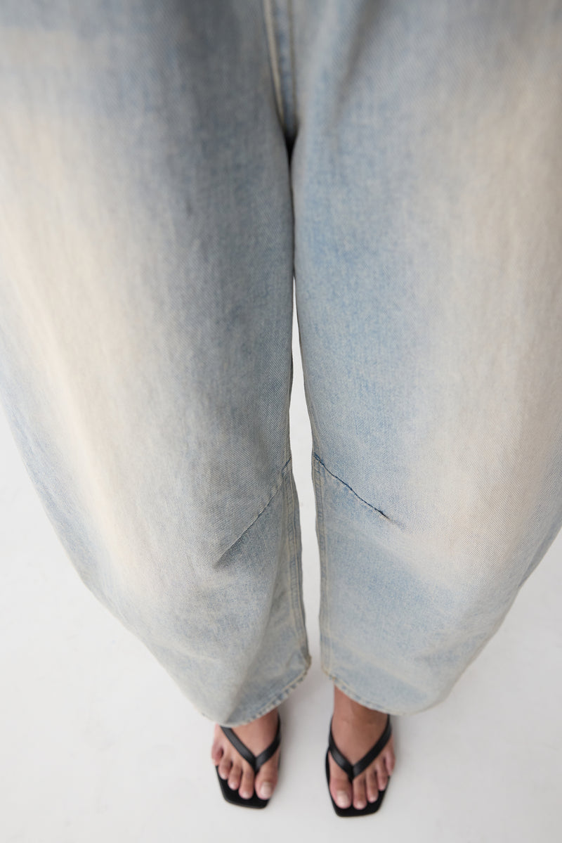 VINTAGE WASH BARREL JEAN