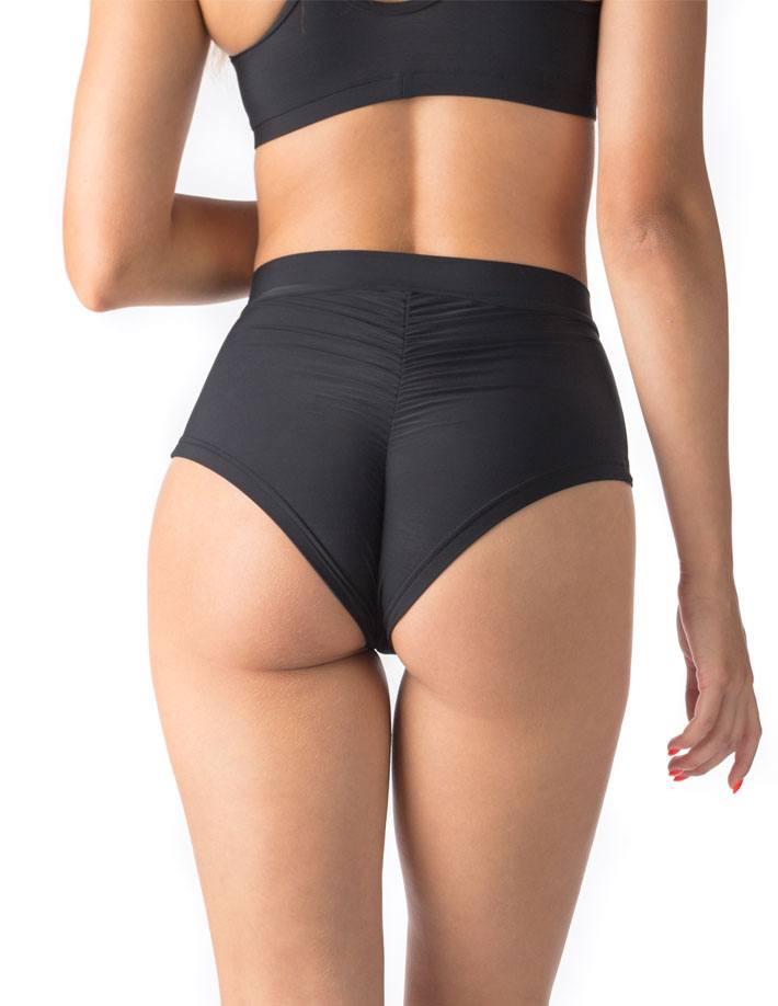 Scrunch pole shorts Lola