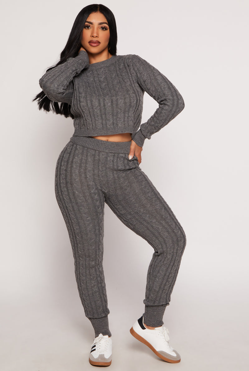 Cable Knit Cropped Pullover Sweater