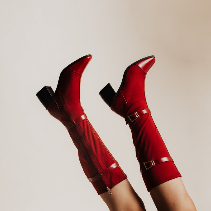 GAIBREE KNEE-HIGH BOOTS IN STRETCHY FABRIC