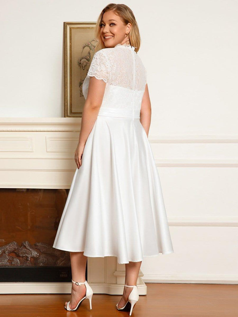 pretty HARLEY|Plus Size V-neck Lace Bodice A-line Cocktail Dress with Pockets