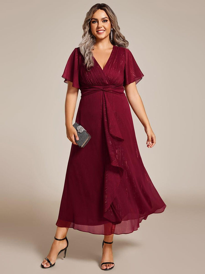 pretty OPAHL|Plus Size Glitter Short Sleeve A-Line Midi Wedding Guest Dress with Ruffled Hem