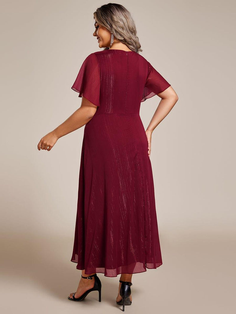 pretty OPAHL|Plus Size Glitter Short Sleeve A-Line Midi Wedding Guest Dress with Ruffled Hem