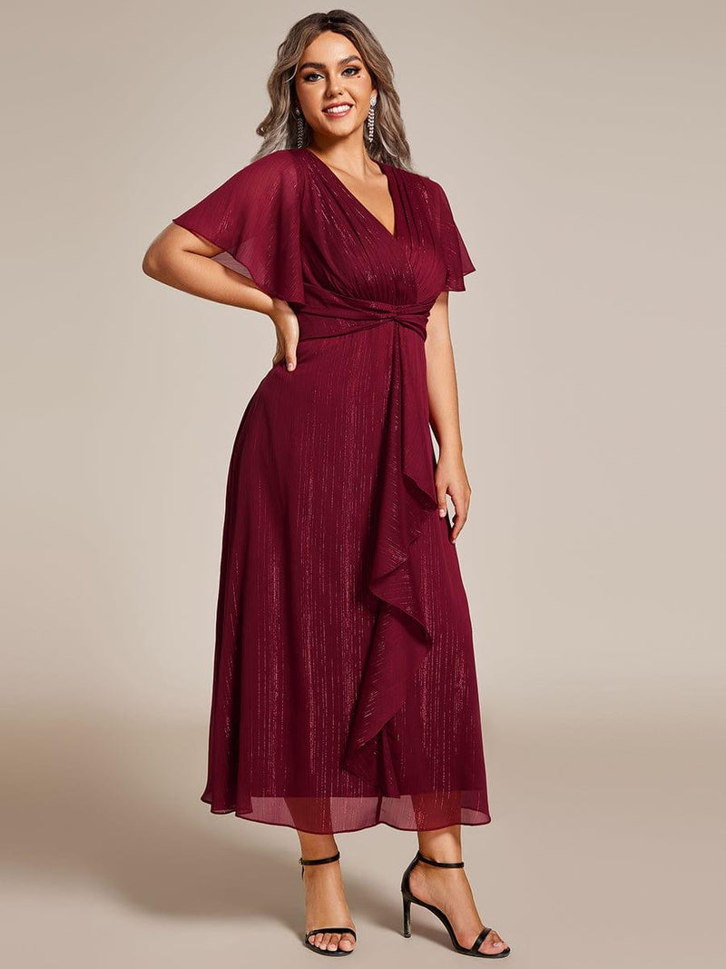 pretty OPAHL|Plus Size Glitter Short Sleeve A-Line Midi Wedding Guest Dress with Ruffled Hem