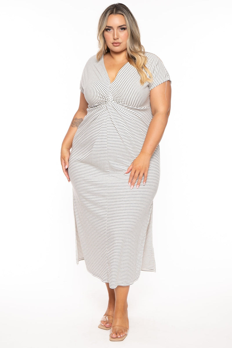 Plus Size Cayce Front Twist  Maxi Dress  - Black/White