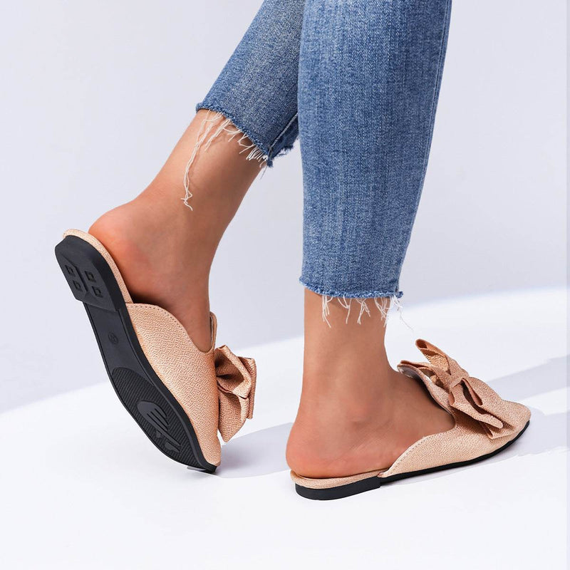 Plus Size Trendy Beach Slippers - Women's Bow Sandals in Black & Pink