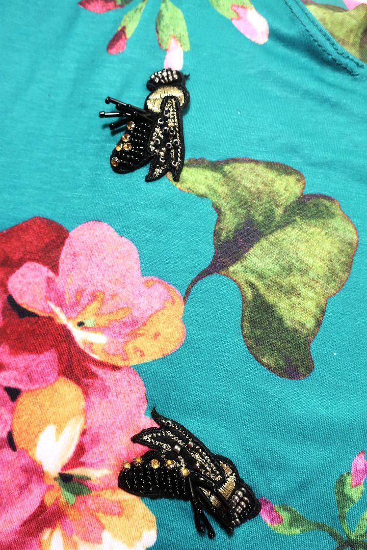 GUCCI Green Floral Bees Bee EMbellished Embroidery Cotton Tee Shirt Top Blouse Small 0 2 4