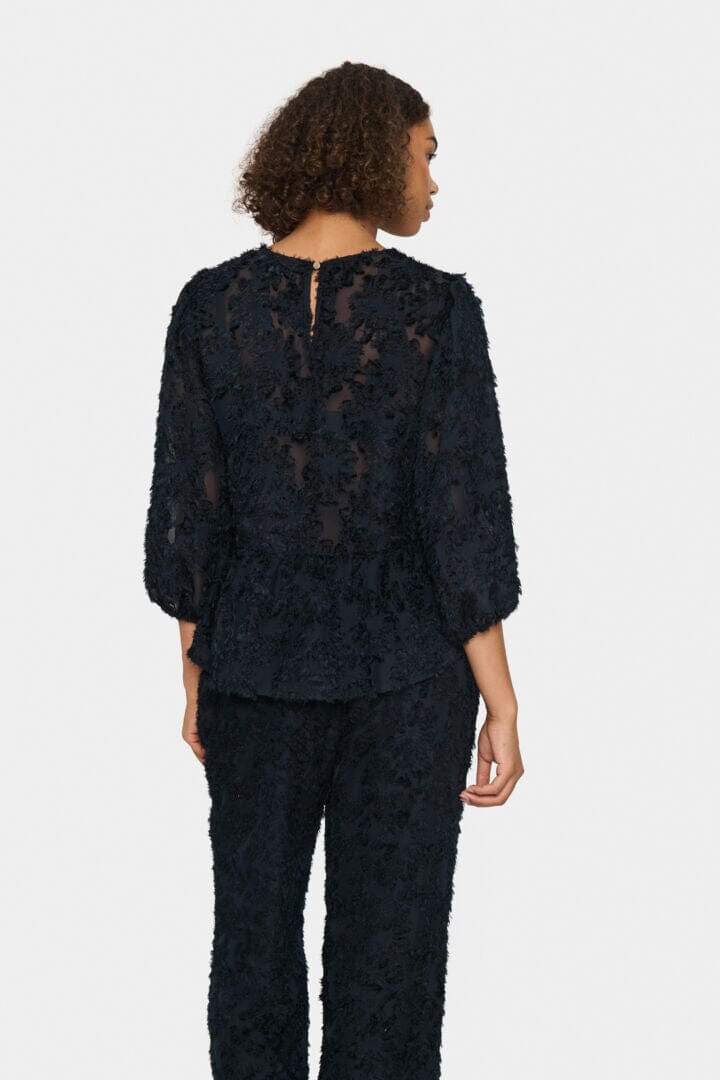 BLACK FLORAL CUT OUT LACE BLOUSE