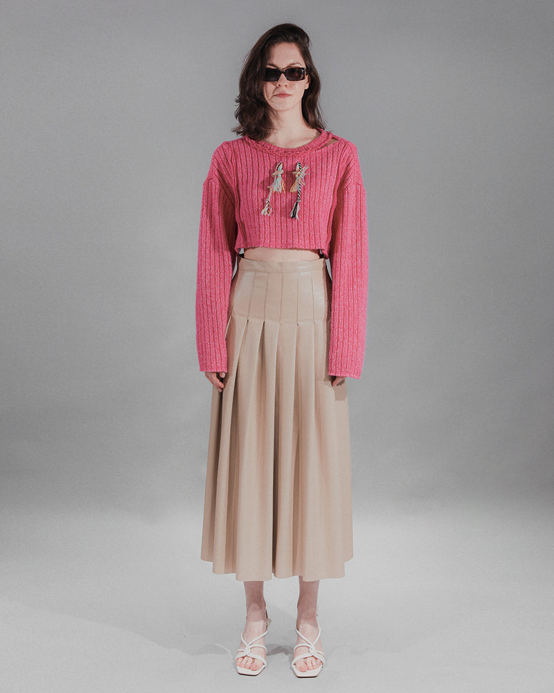 ネックラインカットアウトトグルニットクロップトップ/Neckline Cut-out Toggle Knit Crop Top