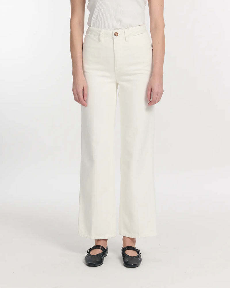 Large right jeans swann white