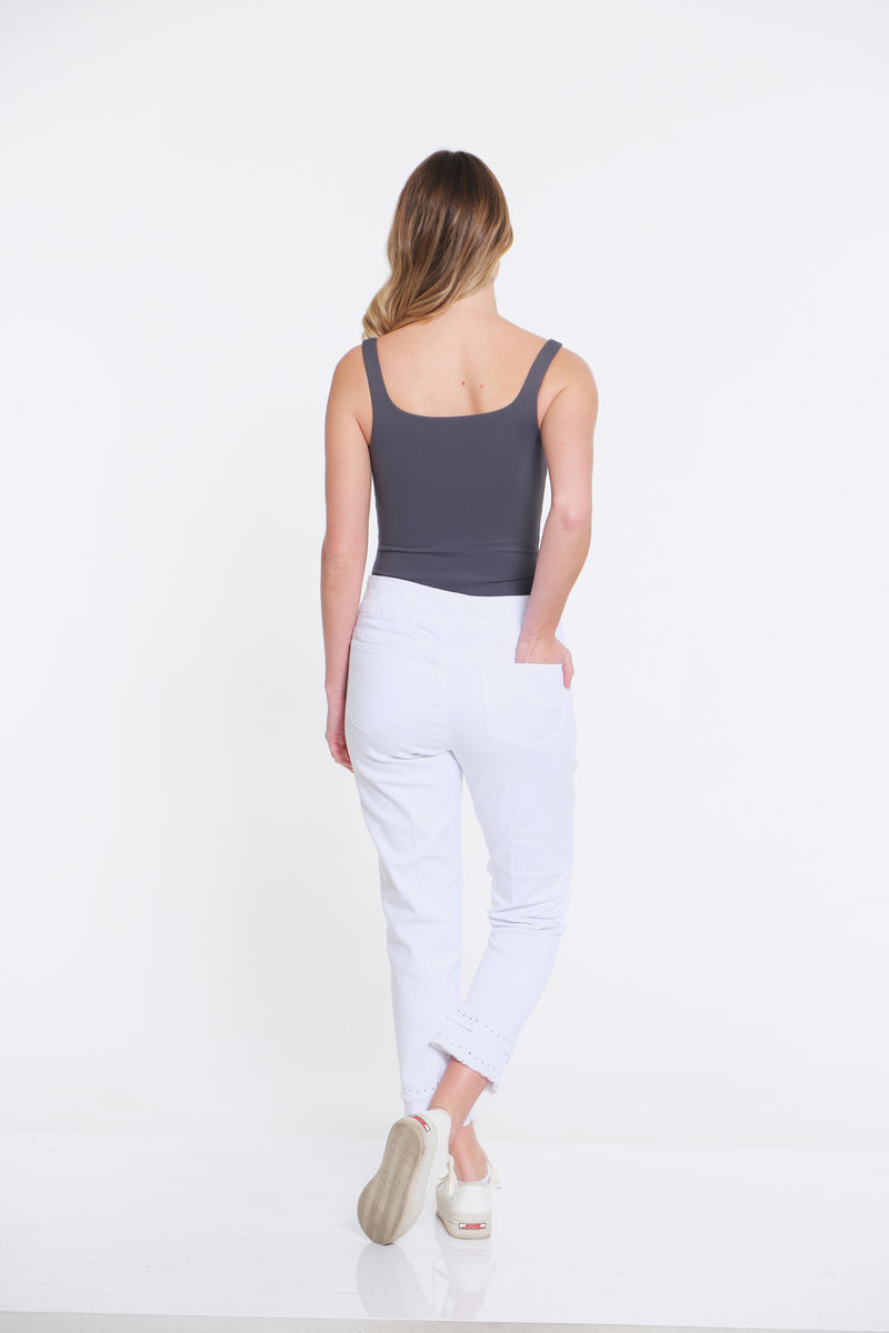 Eyelet & Fringe Hem Denim Ankle Jean - White