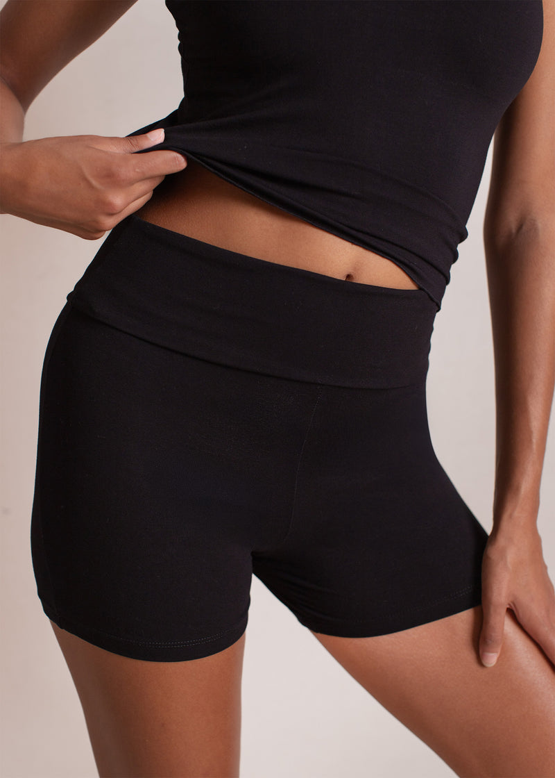 Moon Shorts Black