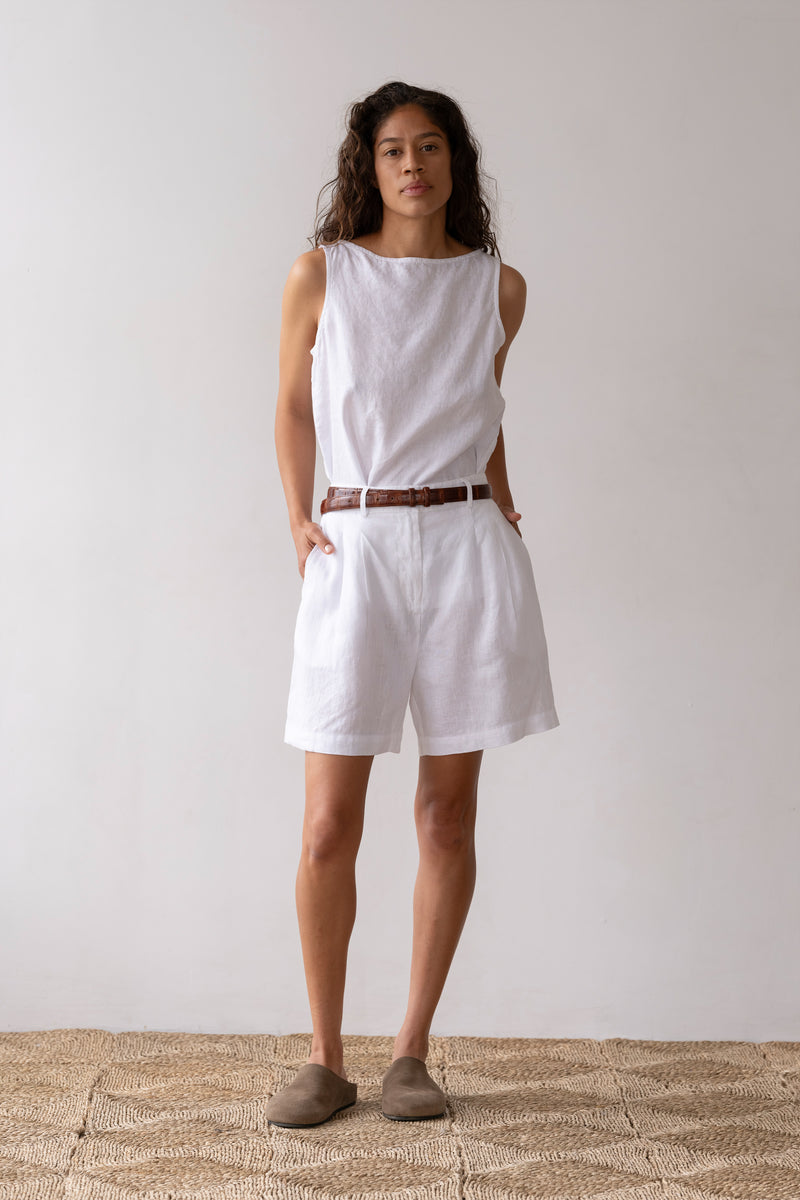The Linen Pleated Short