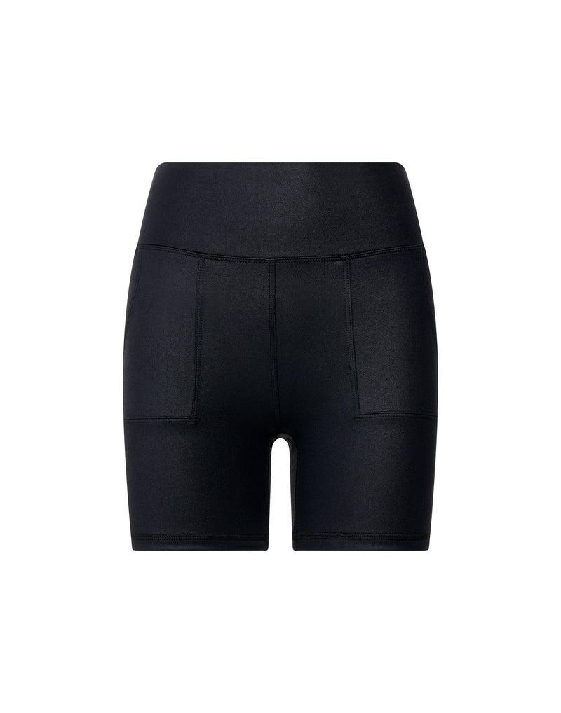 Essence Shorts - Black