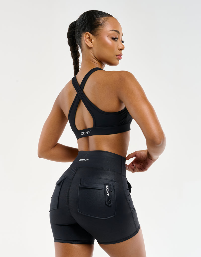 Essence Shorts - Black
