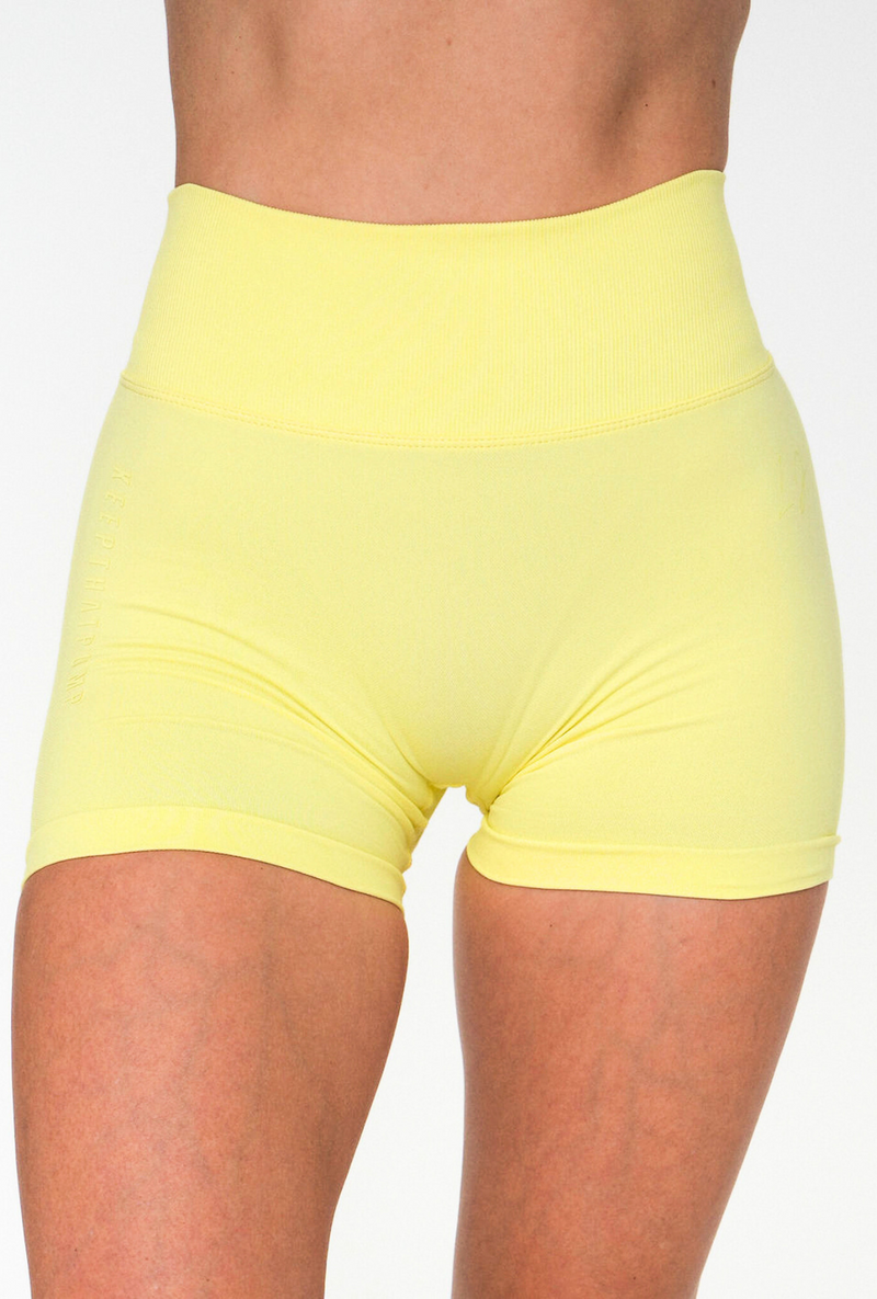 LJ V-BACK SCRUNCH SHORTS - LEMON