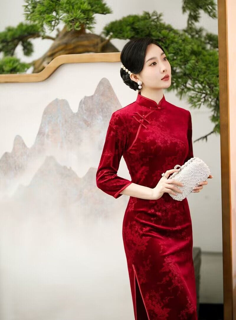 Plum blossom pattern, velvet midi plus size Qipao