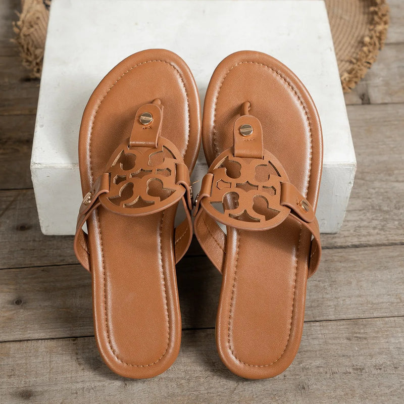 Women’s Plus Size Summer Flip-Flops – Beach Toe-Clip Flat Sandals for Holidays & Leisure