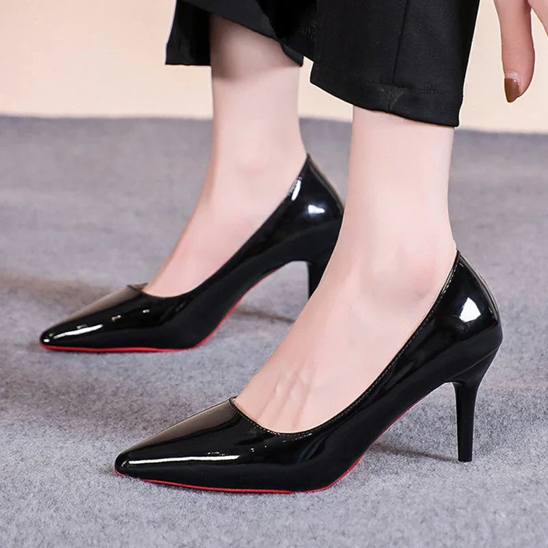 Classic Black Stiletto Heels – Timeless Elegance for Every Occasion
