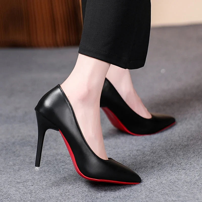 Classic Black Stiletto Heels – Timeless Elegance for Every Occasion