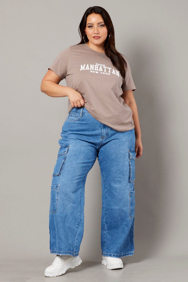 Brown Graphic T-shirt Short Sleeve Crew Neck