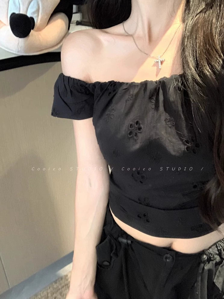 Kumikumi design sense flower cut-out one-shoulder shirt off-the-shoulder top