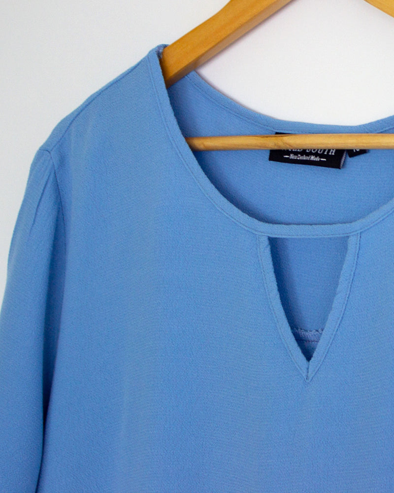 VISCOSE CUT OUT TOP