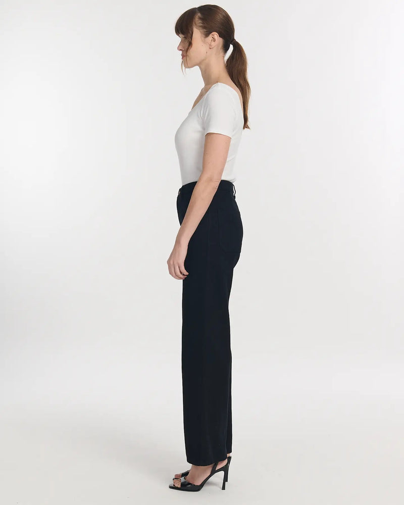 Large jet swann black