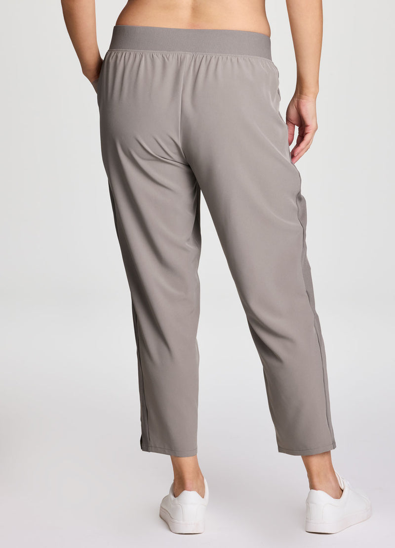 Plus Everyday Ribbed Ankle Pant