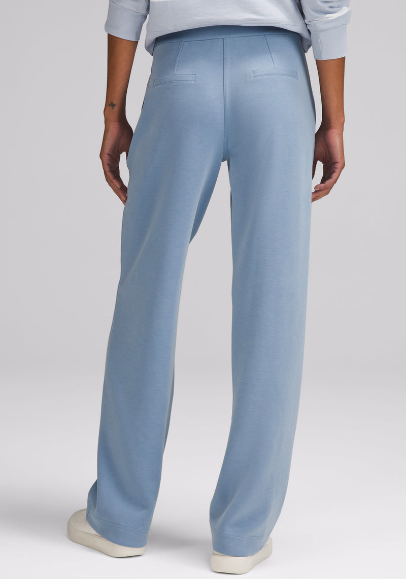 Softstreme Pintuck Mid-Rise Pant | Regular