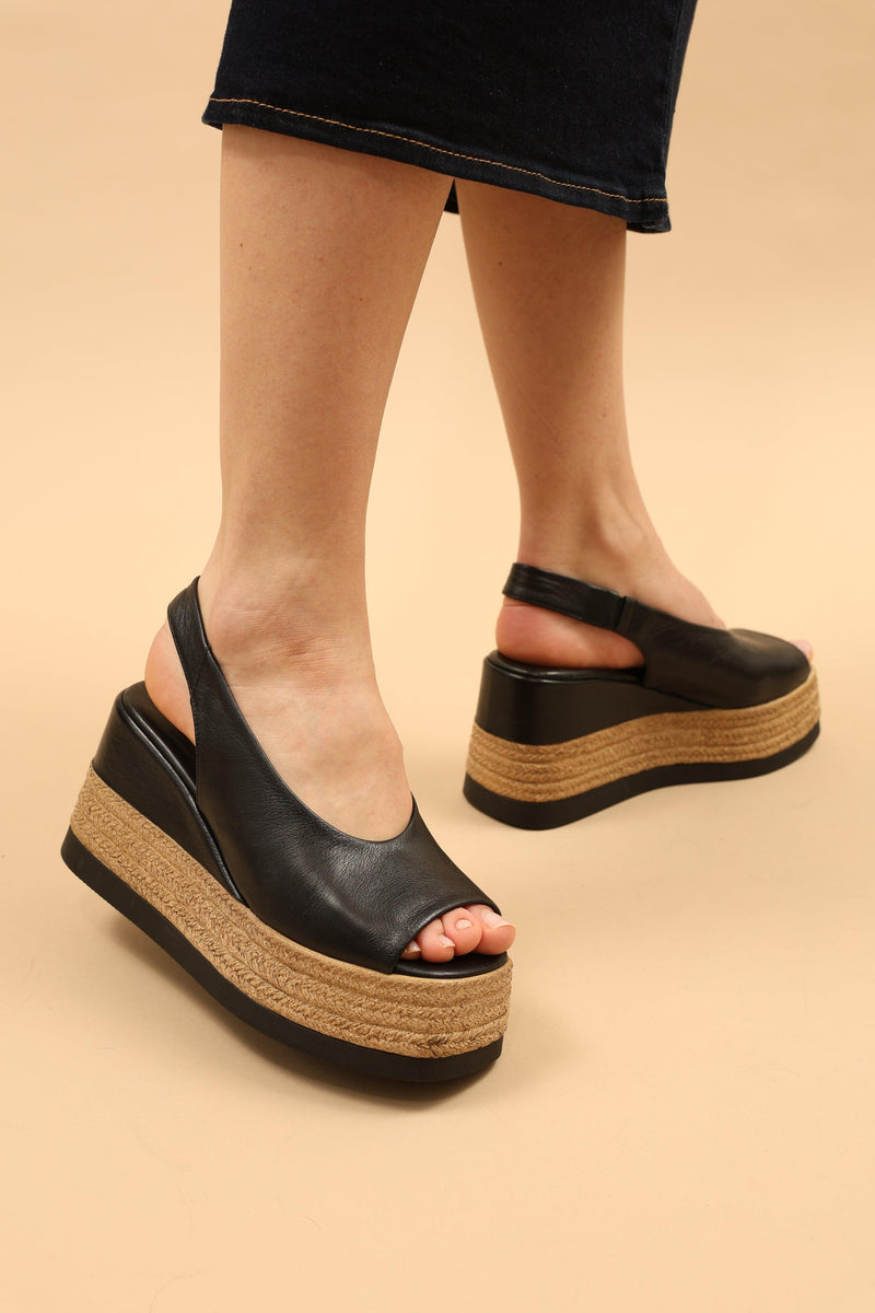 Agnesa Black