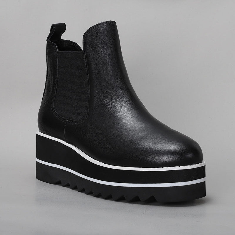 TRINITY - Black